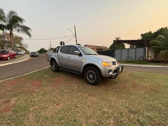 MITSUBISHI L200 TRITON 3.2 HPE 4X4 CD 16V TURBO INTERCOOLER DIESEL 4P AUTOMÁTICO